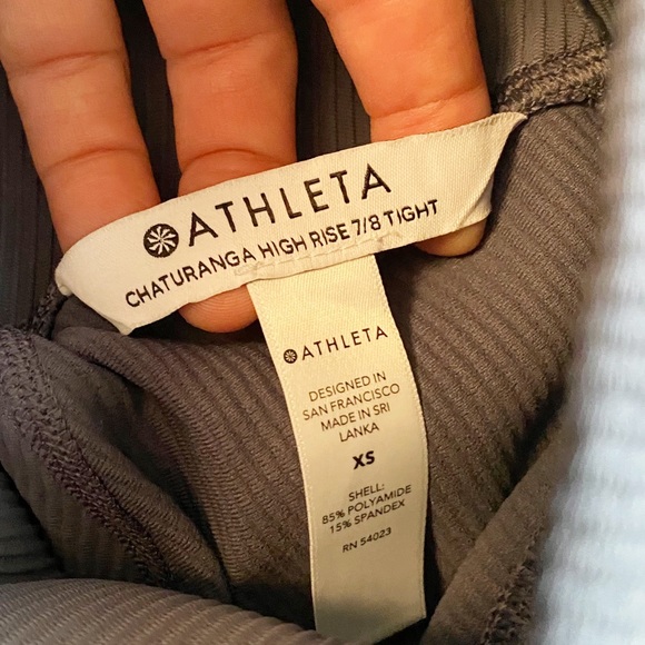 sale | athleta | chaturanga high rise 7/8 tight - Picture 3 of 3